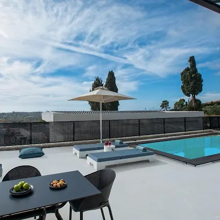 Erolidae Отель Atsoupades