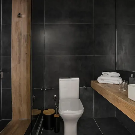 Erolidae Hotell 4*