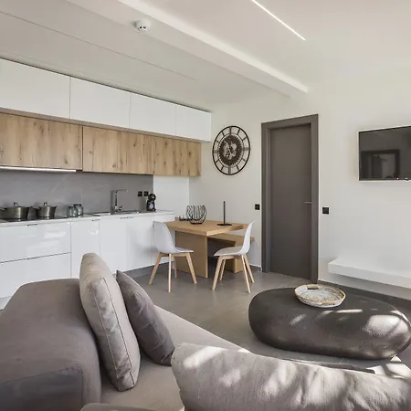 Erolidae Atsoupádhes