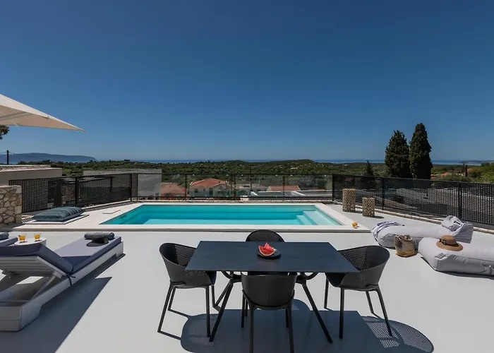 Erolidae Hotel Atsoupades